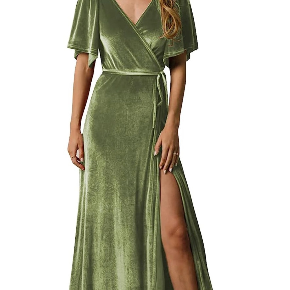 Elegant Green Velvet Wrap Dress